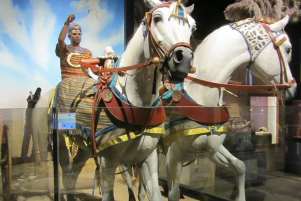King Tut’s chariot. (Howicus / CC BY-SA 2.0)