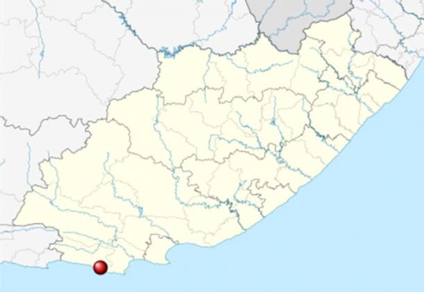 Klasies River Caves is on the Cape coast of South Africa source of starch diet discovery. (Htonl / CC BY-SA 3.0)