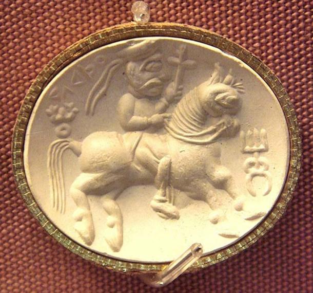 Kushan divinity Adsho (carnelian seal). British Museum.