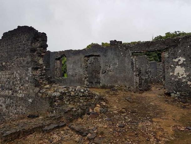 La Loge housed the Governor and the soldiers’ barracks. (Author provided)