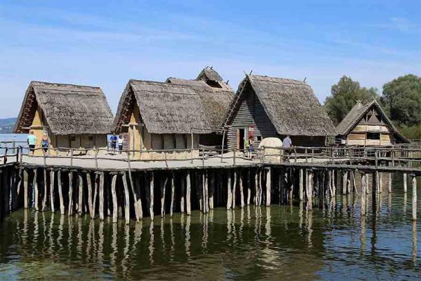 A Lake Constance, Germany stilt house village which would have been very similar to the nearby Lake Lucerne village. (Rufus46 / CC BY-SA 3.0)