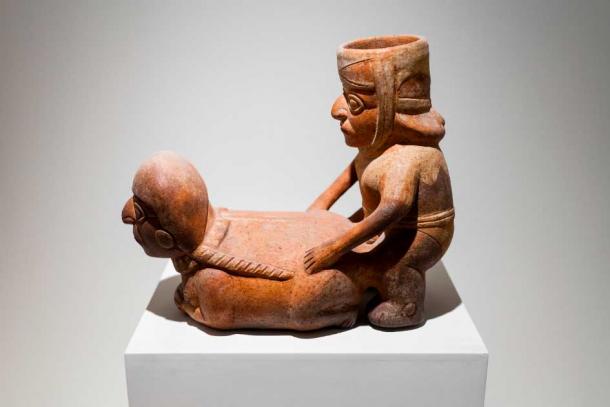 Cerámica Moche que representa la cópula. Museo Larco – Lima, Perú