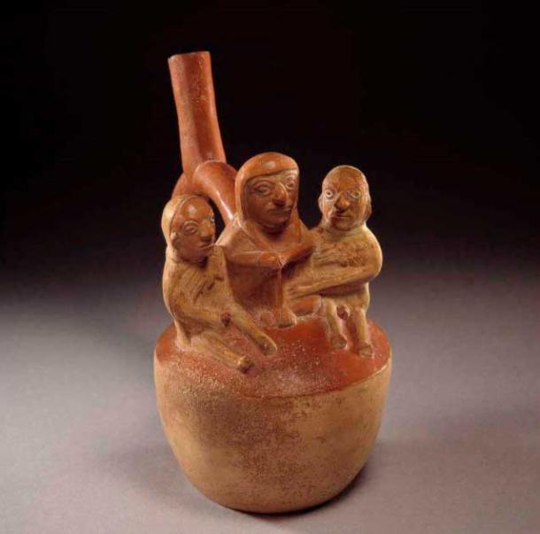 Toque sexual entre tres personas. Museo Larco – Lima, Perú