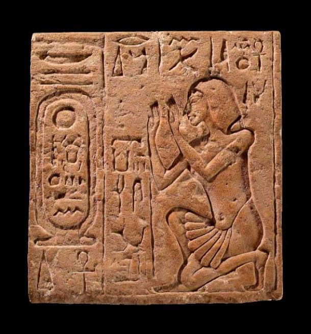 Limestone relief depicting the Overseer of Works, believed to be Nakhtpaaten, worshipping Akhenaten as the "living Aten". New Kingdom, Dynasty 18, reign of Akhenaten, 1353–1336 B.C. (MFA Boston / Public Domain)