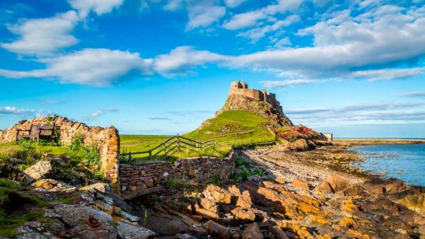 Castillo de Lindisfarne en Holy Island, Northumberland, Reino Unido. Fuente: Michael Conrad/Adobe Stock
