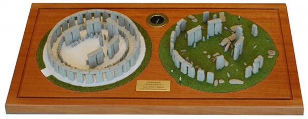 Los modelos de Lloyd Matthew que muestran Stonehenge como se ve hoy y como habría sido originalmente.