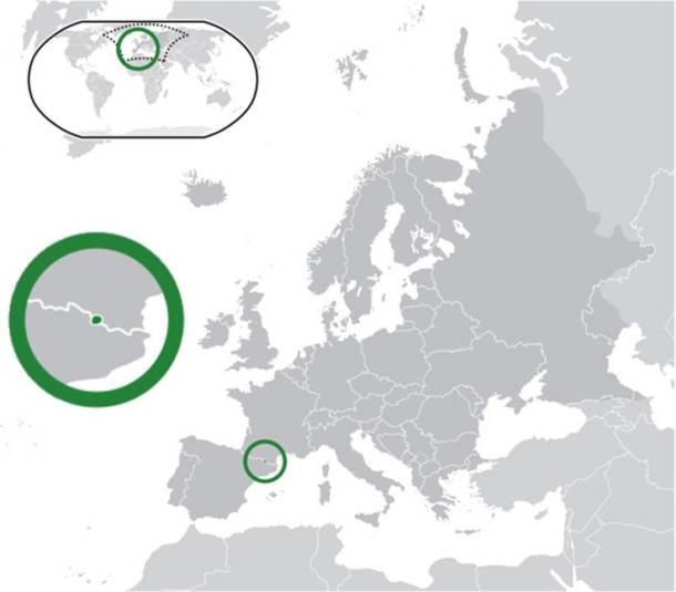 Luogo di Andorra (centro del cerchio verde) in Europa (grigio scuro).
