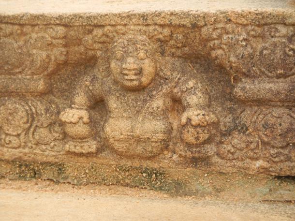 Mahasena's Palace, Anuradhapura. (Royston Rascals / CC BY-SA 2.0)