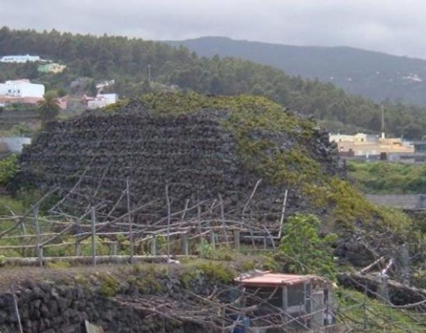 Main pyramid in Santa Barbara