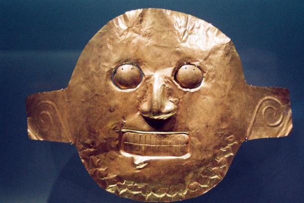 Malagana was one of four societies making up the Calima culture. Calima culture gold mask, Gold Museum, Bogotá, Colombia. 