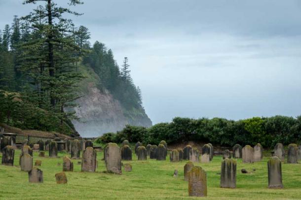 Many of the graves are those of the convicts (Randal /Fotolia)
