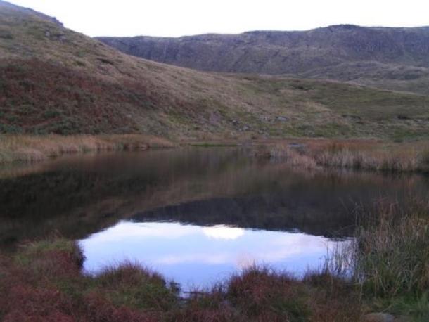 Mermaid’s Pool near Kinder Scout in Derbyshire. (Dave Dunford/CC BY SA 2.0)
