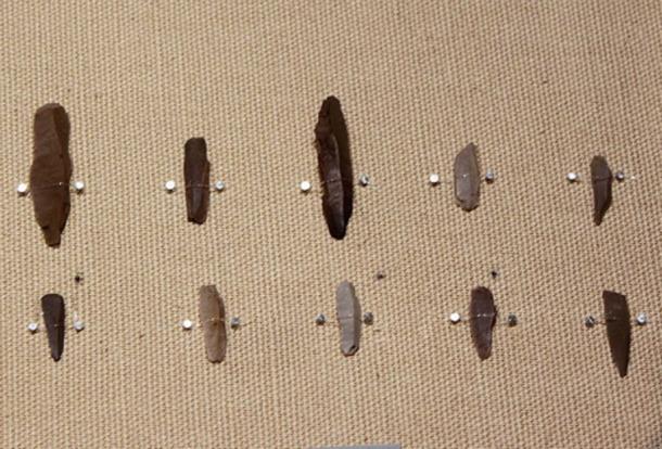 Microliths. 18 000 BP. The Niigata excavation. Tokyo National Museum. (Kakidai/CC BY SA 3.0)