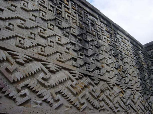 An example of Mitla mosaic.
