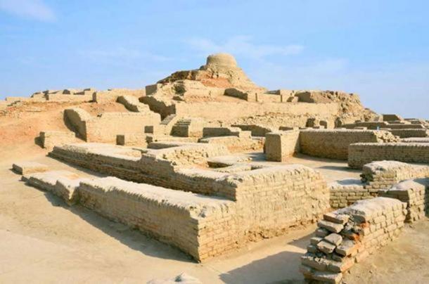 Mohenjo-daro is an ancient Indus Valley Civilization city built around 2500 BC. 