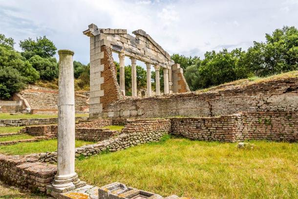 Monument of Agonothetes at the ancient Greek city of Apollonia, Fier County, Albania. (milosk50 / Adobe Stock)