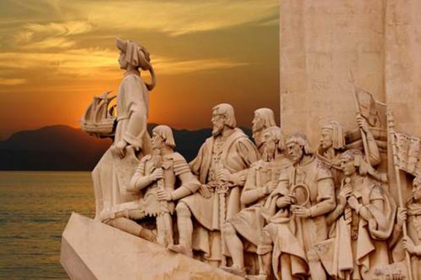 El Monumento a los Descubrimientos en Lisboa celebra la Era de los Descubrimientos portugueses, durante la cual se cree que Diogo de Silves descubrió las Azores. (corteza visual / Adobe Stock)