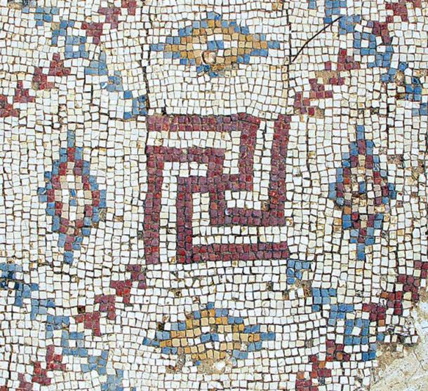 Esvástica mosaico en la iglesia bizantina excavada en Shavei Tzion (Israel). (CC BY-SA 3.0)