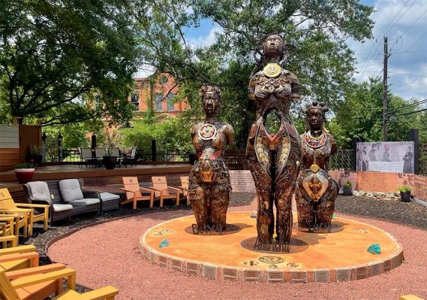 The “Mothers of Gynecology” counter-monument on 17 Mildred Street in Montgomery, Alabama, which commemorates the enslaved girls used in experiments by Dr. James Marion Sims in the 1800s. (Courtesy of Michelle Browder)