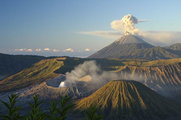 Mount Bromo, East Java, Indonesia. (CC BY 2.0)