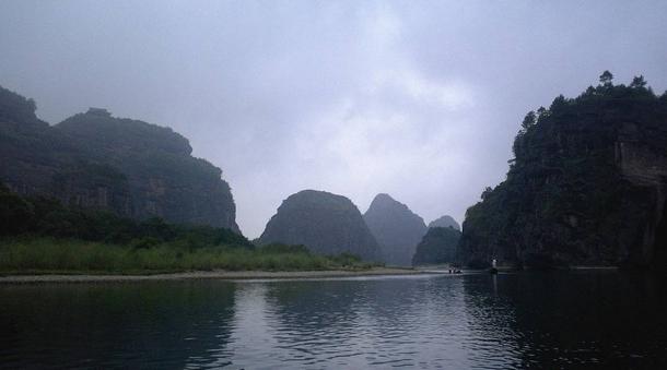 The natural beauty of Mount Longhu in China, traditionally thought to be the place of origin of ancient Taoism, and site of the ruins of the The Great Shangqing Palace temple.