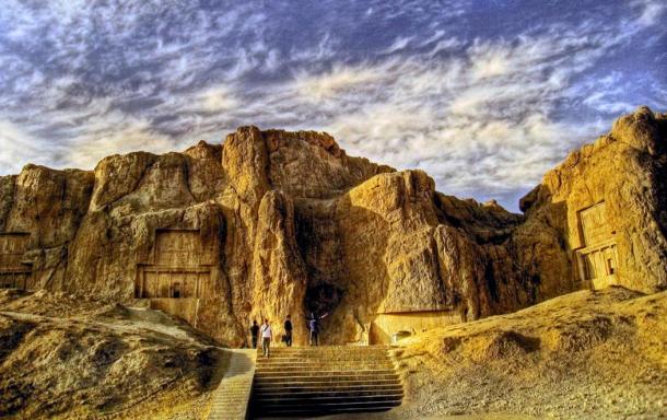 Naqsh-e Rustam at dawn