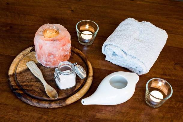 Ayurvedic set for nasal cleansing. (MandriaPix / Adobe Stock)