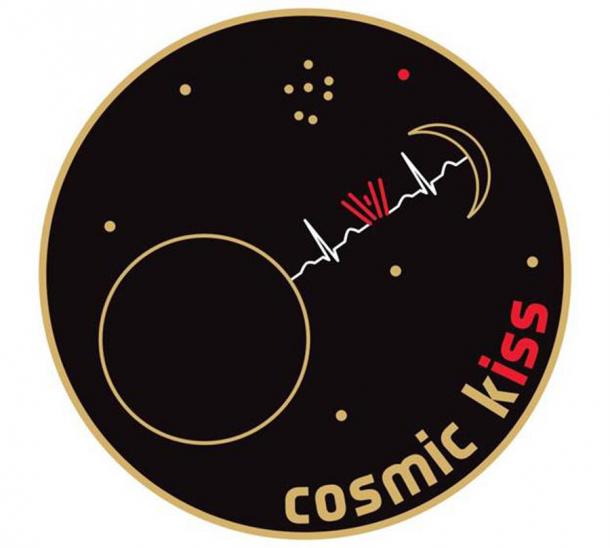 The Nebra Sky disk spaceflight has been dubbed the Cosmic Kiss mission by German-born astronaut Matthias Maurer and the logo is based on the ancient disk. (ESA)