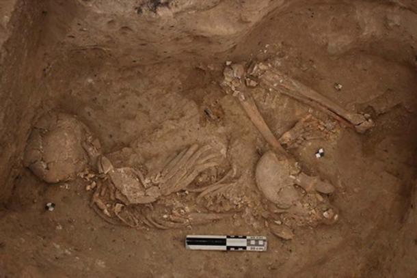 Neolithic Burial in South Area Çatalhöyük. (CC BY-NC-SA 2.0)
