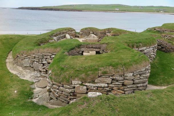 La Revolución Neolítica marcó la transición de cazadores-recolectores nómadas a asentamientos agrícolas permanentes, como aquí en Skara Brae (shorty25 / Adobe Stock)