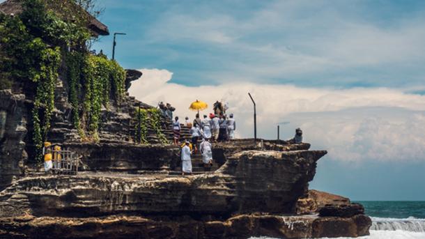 New Year celebration at Tanah Lot. (CHAO/ Adobe Stock)