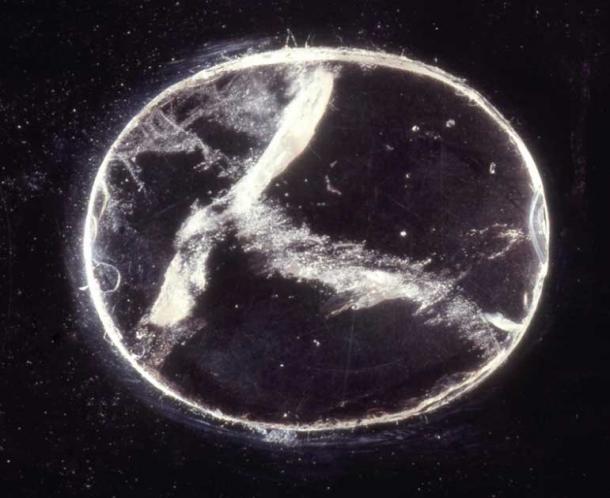 The Nimrud lens. (The British Museum / CC BY-NC-SA 4.0)