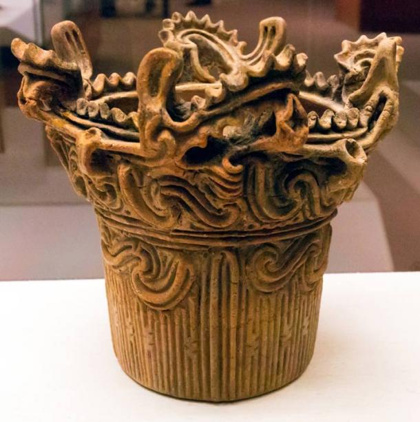 As time passed on Okinawa Jomon pottery became much more elaborate.