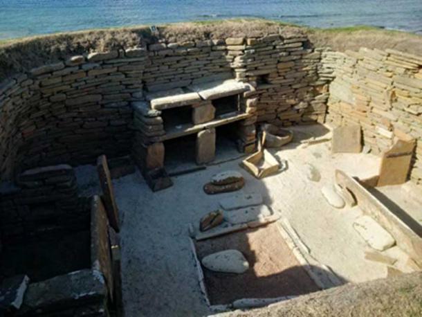 One of the room structures forming part of the Skara Brae Neolithic village (copyright: Andrew Collins).