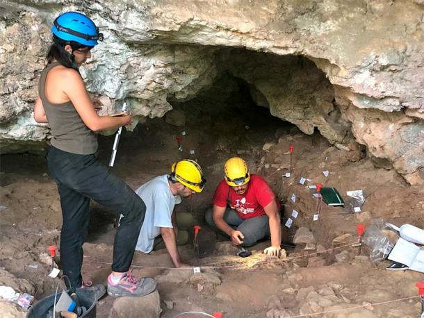 Ongoing examinations of the cave site. (Sapienza University of Rome)