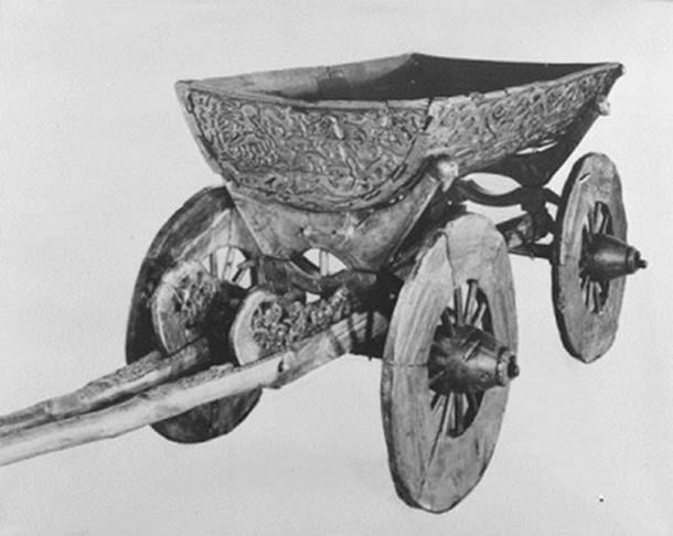 Was the Oseberg cart working as a landing vessel carrying the two women when the ship arrived in Valhalla? (Photo: Museum of Cultural History, University of Oslo)