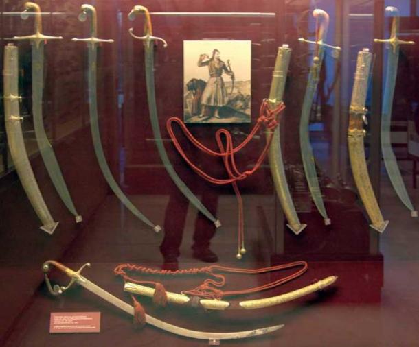 Ejemplos de espadas otomanas (CC by SA 2.0)