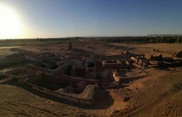 Overview of five Roman tombs found at the Beir Al-Shaghala site in the Dakhla Oasis of Egypt's Western Desert in 2017. (Ministry of Antiquities)