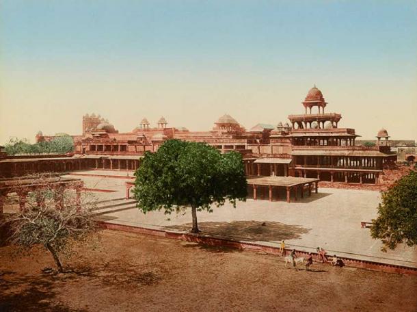 El Palacio Panch Mahal en Fatehpur Sikri en India. (Dominio publico)