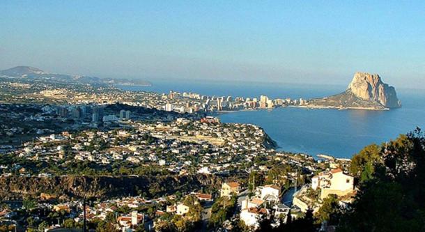 Panorama of Calpe, its bay and the Peñón de of Ifach.