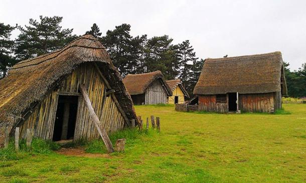 Panorama of the reconstructed 7th century West Stow Anglo-Saxon village, summer 2012. (Midnightblueowl/CC BY SA 3.0)