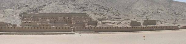 Panorama of Tambo Colorado. (Eric Bronder/CC BY-SA 3.0)