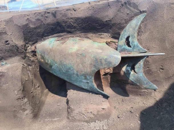 Part of the chariot discovered at Chifeng, Inner Mongolia. (Lü Zhimin/Xinhua News Agency)