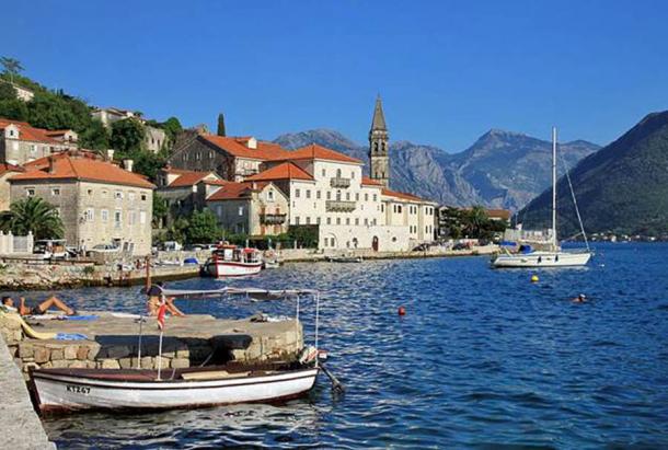 View of the town of Perast, Montenegro from the west. It was in this setting that Count Vicko Bujović grew up, prospered, gained military fame, and died. (Marcin Konsek / CC BY-SA 4.0)