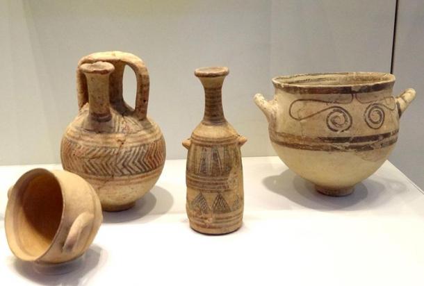Philistine-pottery.jpg