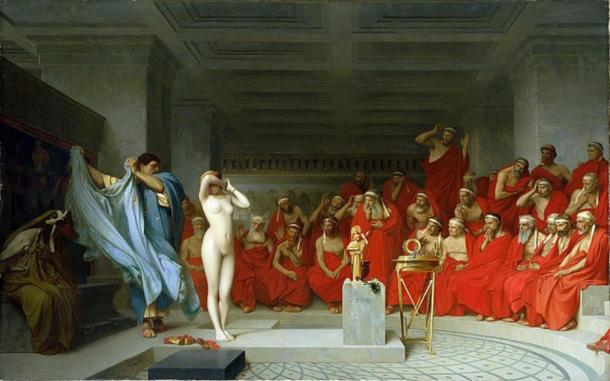 A depiction of Phryne, another hetaera (courtesan) of Ancient Greece, being disrobed before the Areopagus. (Public Domain)
