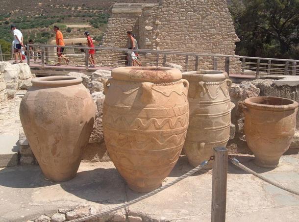 Pithoi used to hold wine, from Knossos 