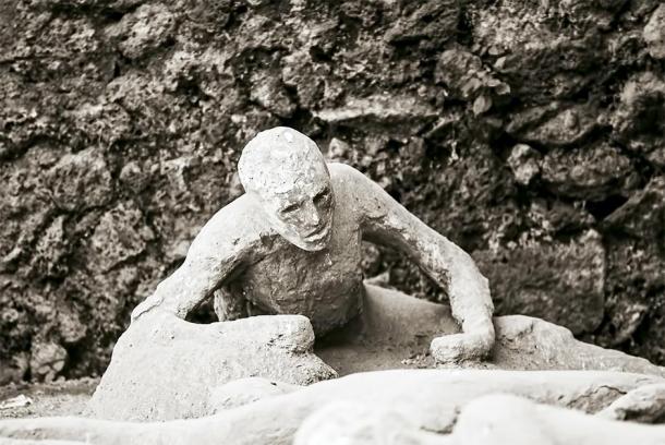Plaster cast of an ancient Pompeiian who was victim to the Mount Vesuvius eruption in 79 AD. (BlackMac / Adobe stock)