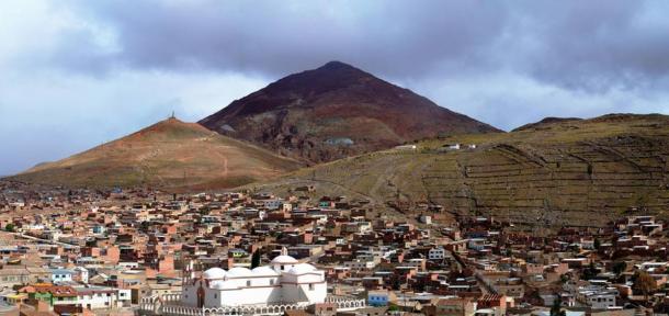 Some believe the legend of Sierra de la Plata came from Potosi Mountain. 