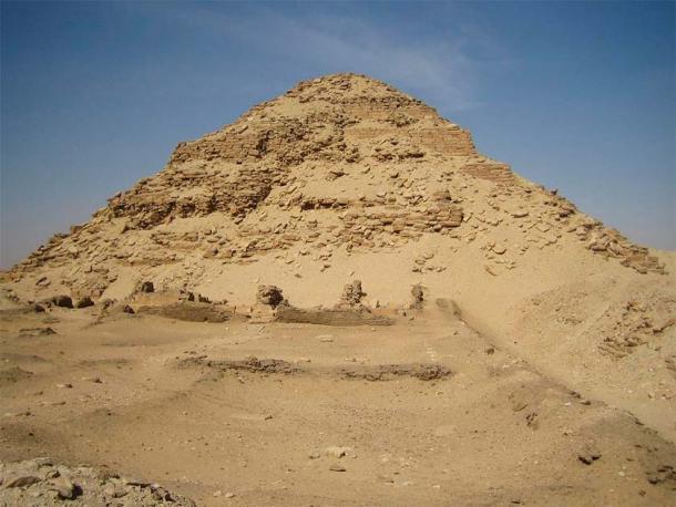 Pyramid of Neferirkare Kakai. (Aoswch (Axel Seedorff)/CC BY-SA 2.0 DE)